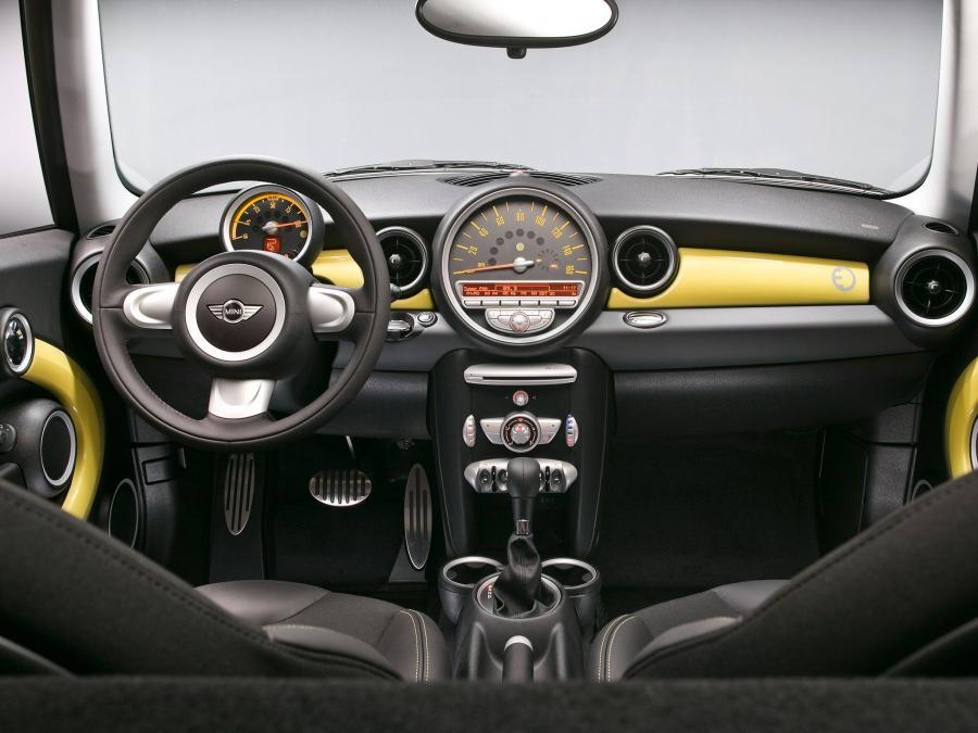  Mini E 2008 года  (фото 10 из 35)